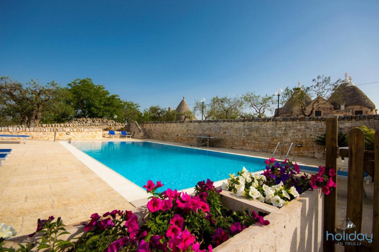 I Trulli Degli Ulivi Villa Locorotondo Luaran gambar